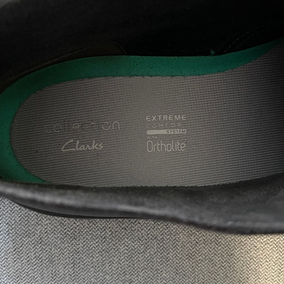 Clarks Black Chukka Boots - Picture 7 of 8